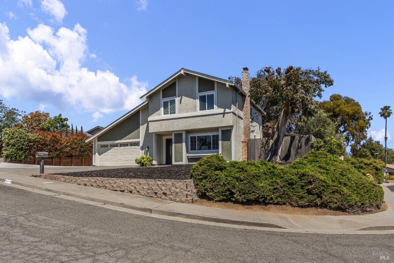 Detail Gallery Image 1 of 1 For 317 Larkin Ct, Benicia,  CA 94510 - 3 Beds | 1/1 Baths