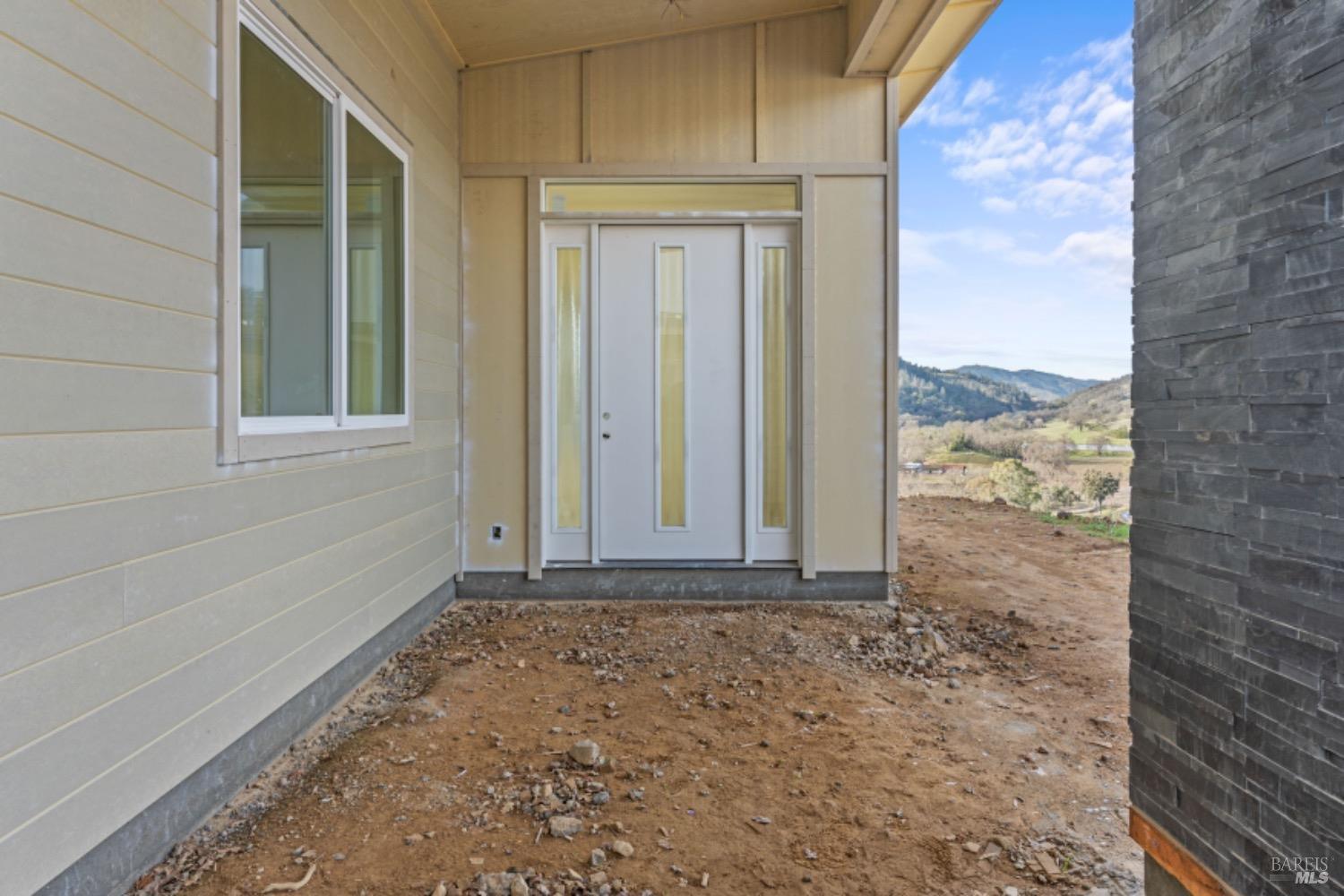 Detail Gallery Image 9 of 38 For 868 Sanel Dr, Ukiah,  CA 95482 - 6 Beds | 4 Baths