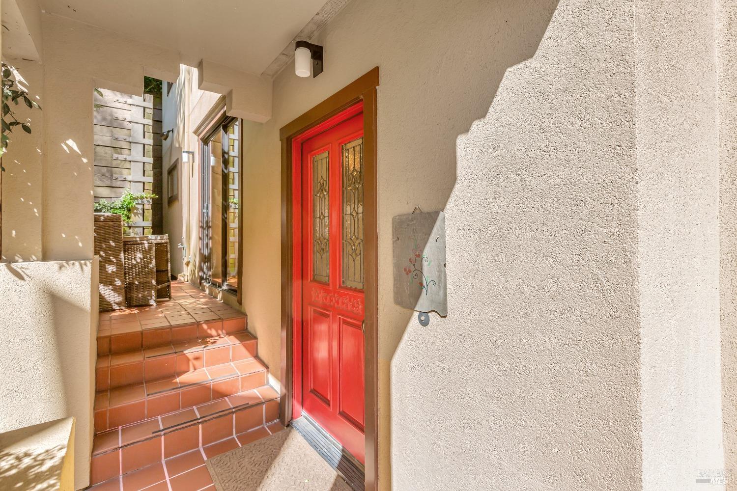 Detail Gallery Image 38 of 39 For 252 Miller Ave, Mill Valley,  CA 94941 - 3 Beds | 3/1 Baths