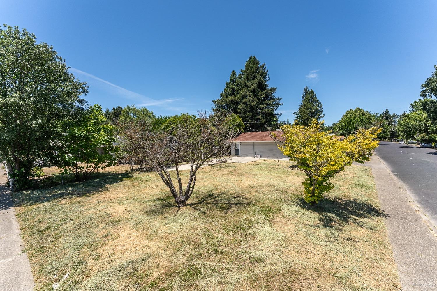 Detail Gallery Image 23 of 24 For 402 Grove Ave, Ukiah,  CA 95482 - 1 Beds | 1 Baths