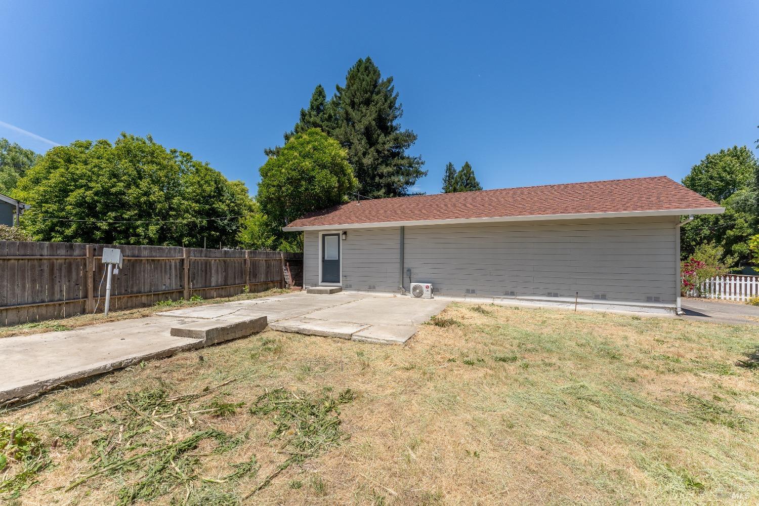 Detail Gallery Image 16 of 24 For 402 Grove Ave, Ukiah,  CA 95482 - 1 Beds | 1 Baths