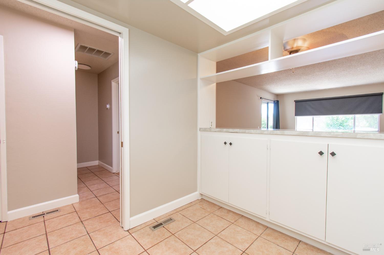 Detail Gallery Image 7 of 27 For 112 El Dorado Way, Vacaville,  CA 95687 - 1 Beds | 1 Baths