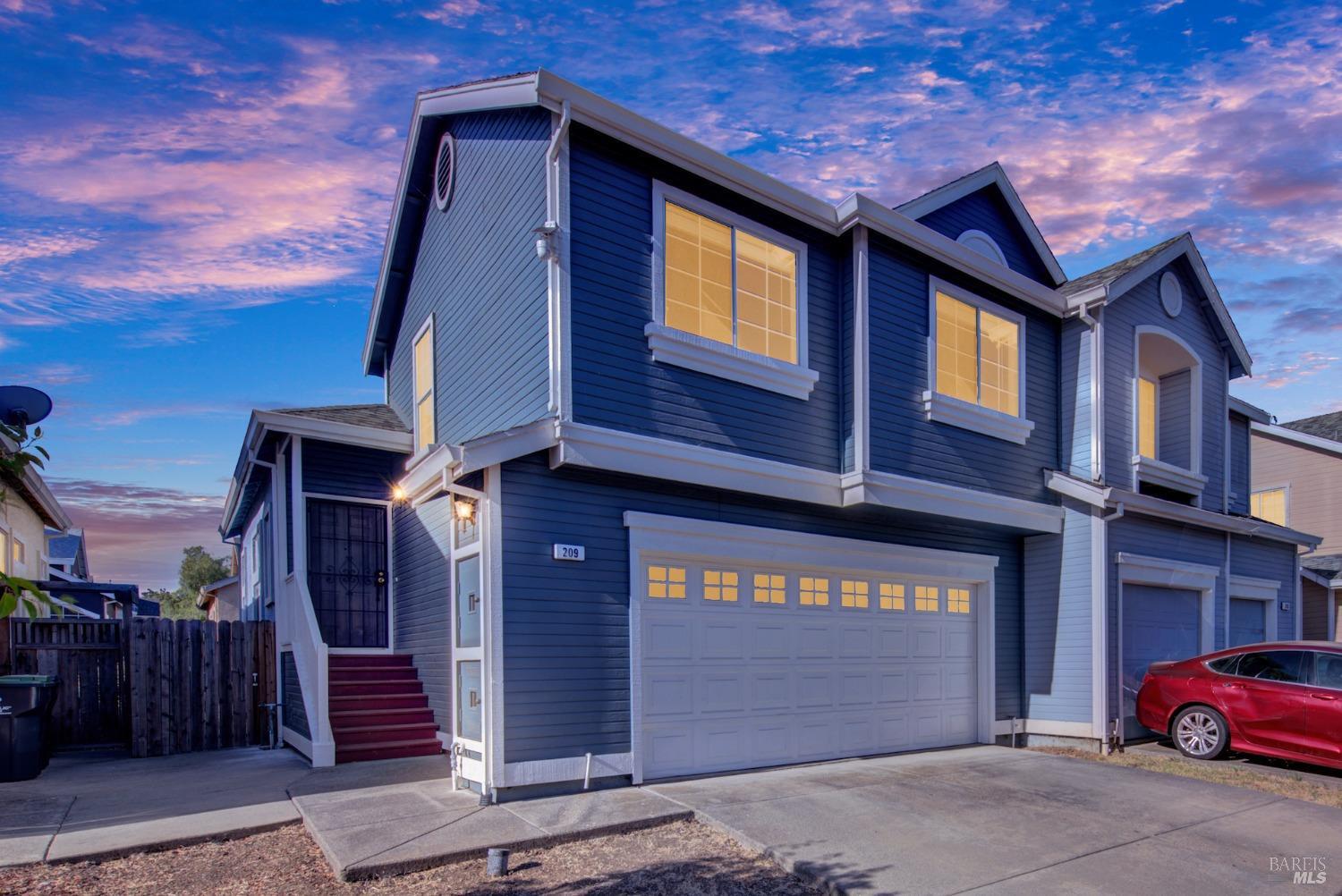 Detail Gallery Image 1 of 1 For 209 Redstone Cir, Suisun City,  CA 94585 - 4 Beds | 2/1 Baths