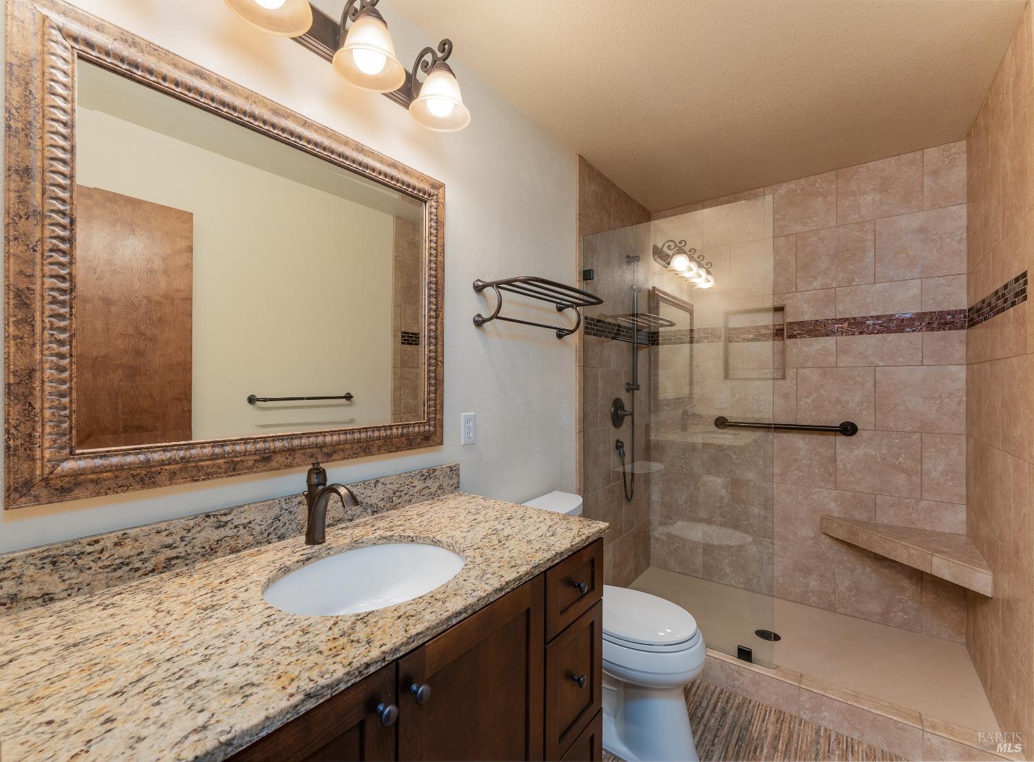 Detail Gallery Image 18 of 34 For 8190 Ridgeview Dr, Redwood Valley,  CA 95470 - 3 Beds | 2 Baths