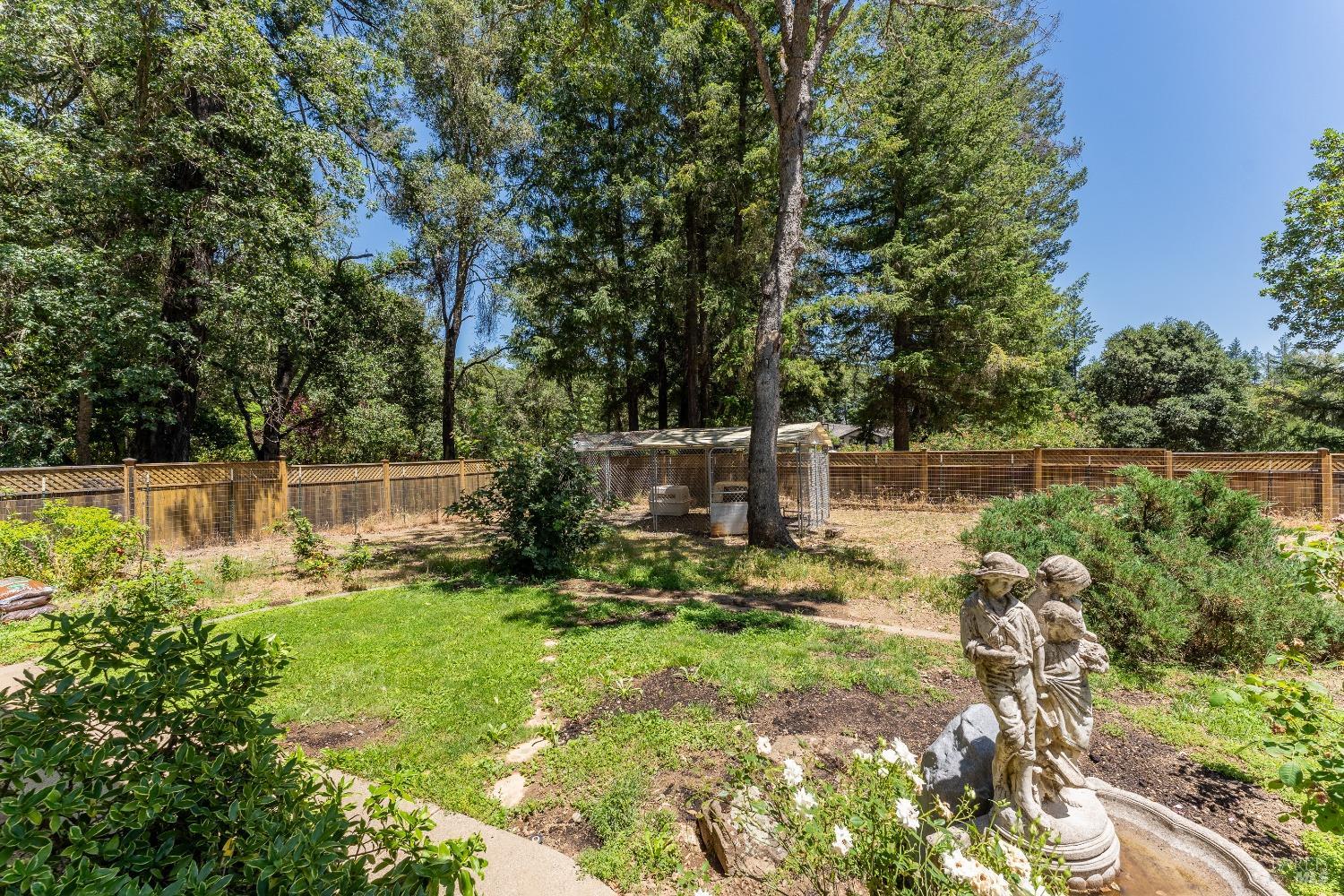 Detail Gallery Image 30 of 34 For 8190 Ridgeview Dr, Redwood Valley,  CA 95470 - 3 Beds | 2 Baths