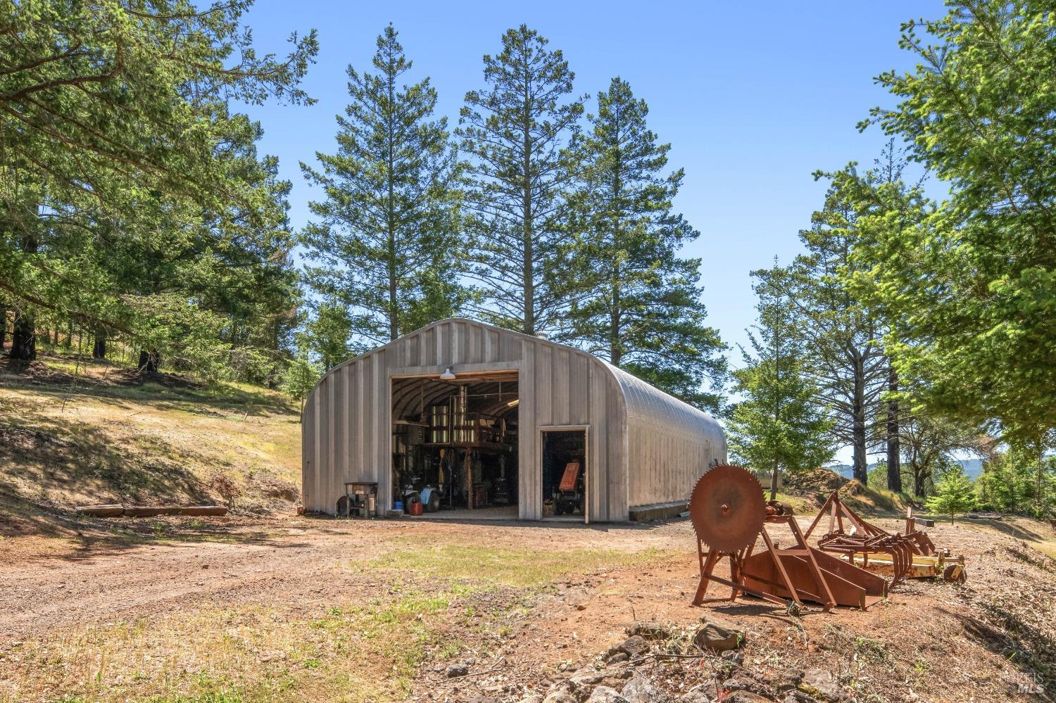 Detail Gallery Image 42 of 43 For 1550 Moon Mountain Rd, Sonoma,  CA 95476 - 14 Beds | 9 Baths