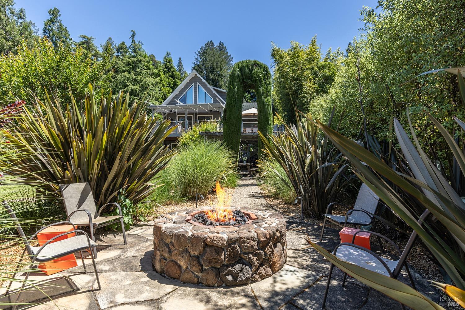 Detail Gallery Image 77 of 99 For 16548 Laughlin Rd, Guerneville,  CA 95446 - 4 Beds | 3 Baths