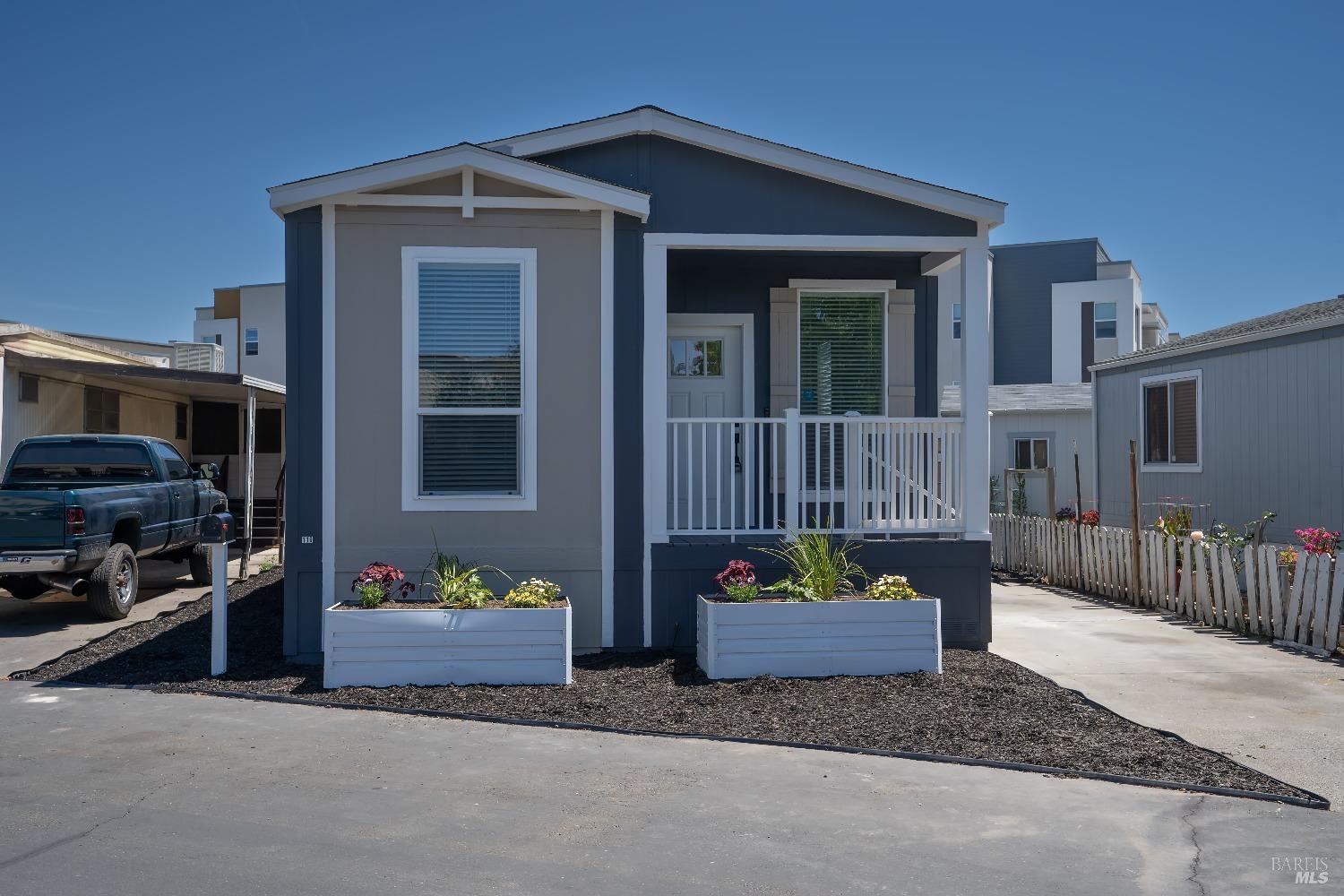 Detail Gallery Image 1 of 1 For 116 Coachman Ln 27, Santa Rosa,  CA 95404 - 3 Beds | 2 Baths