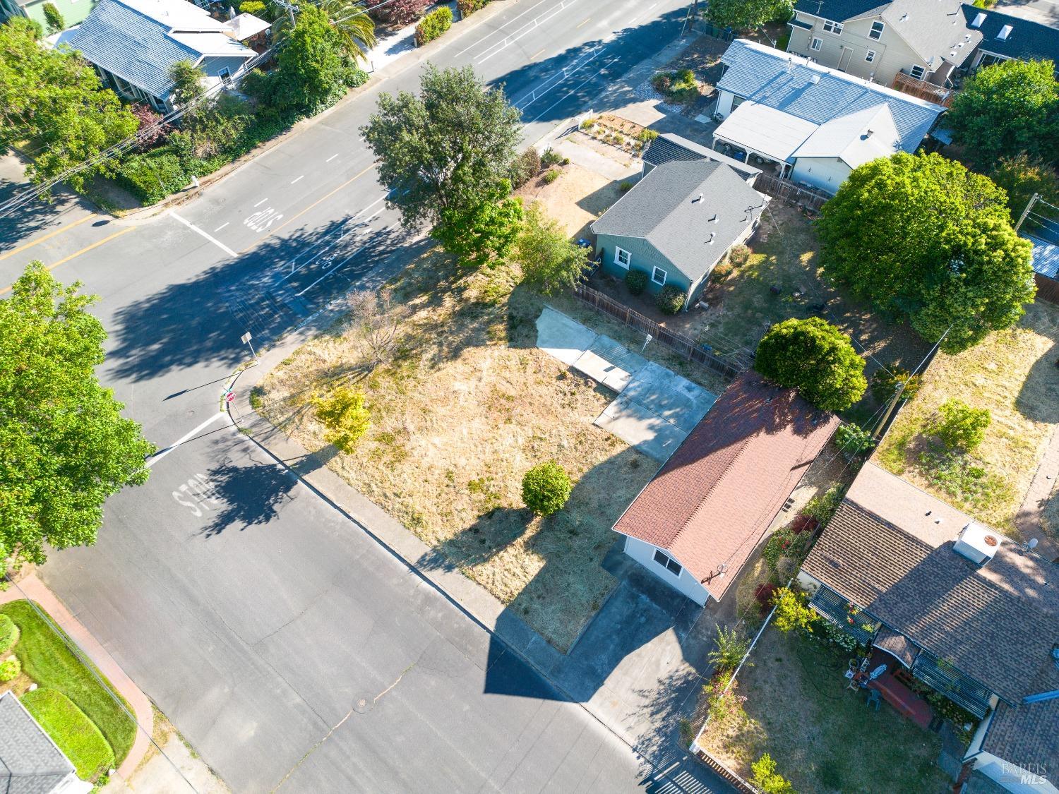 Detail Gallery Image 19 of 24 For 402 Grove Ave, Ukiah,  CA 95482 - 1 Beds | 1 Baths