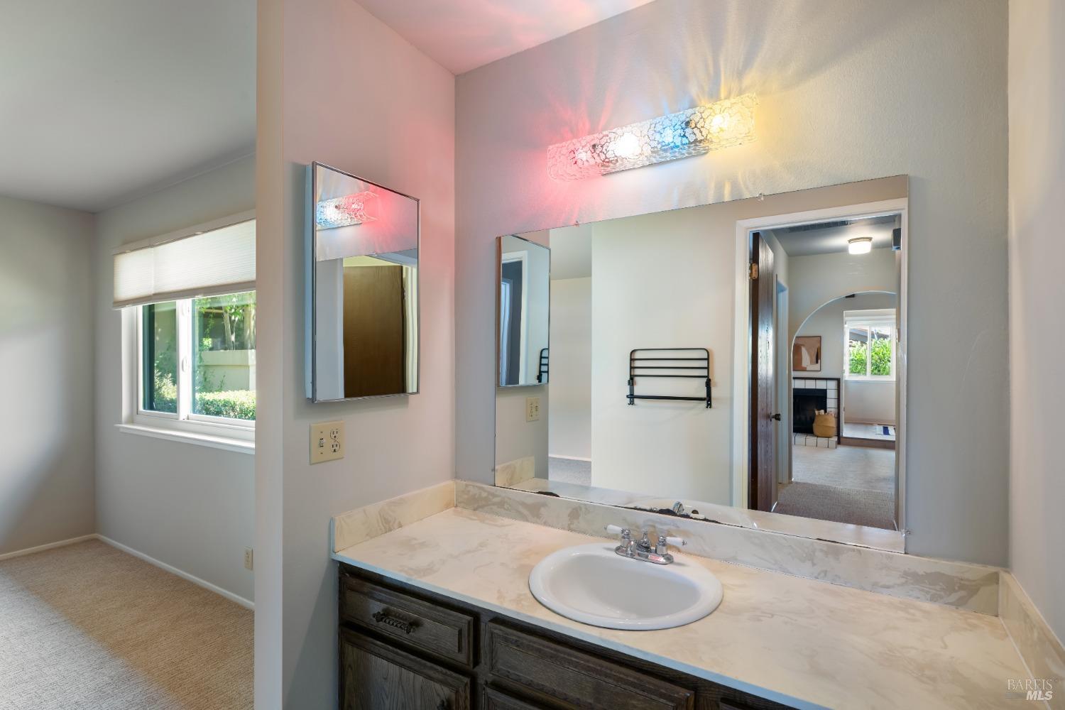 Detail Gallery Image 10 of 14 For 116 La Mancha Dr, Sonoma,  CA 95476 - 1 Beds | 1 Baths