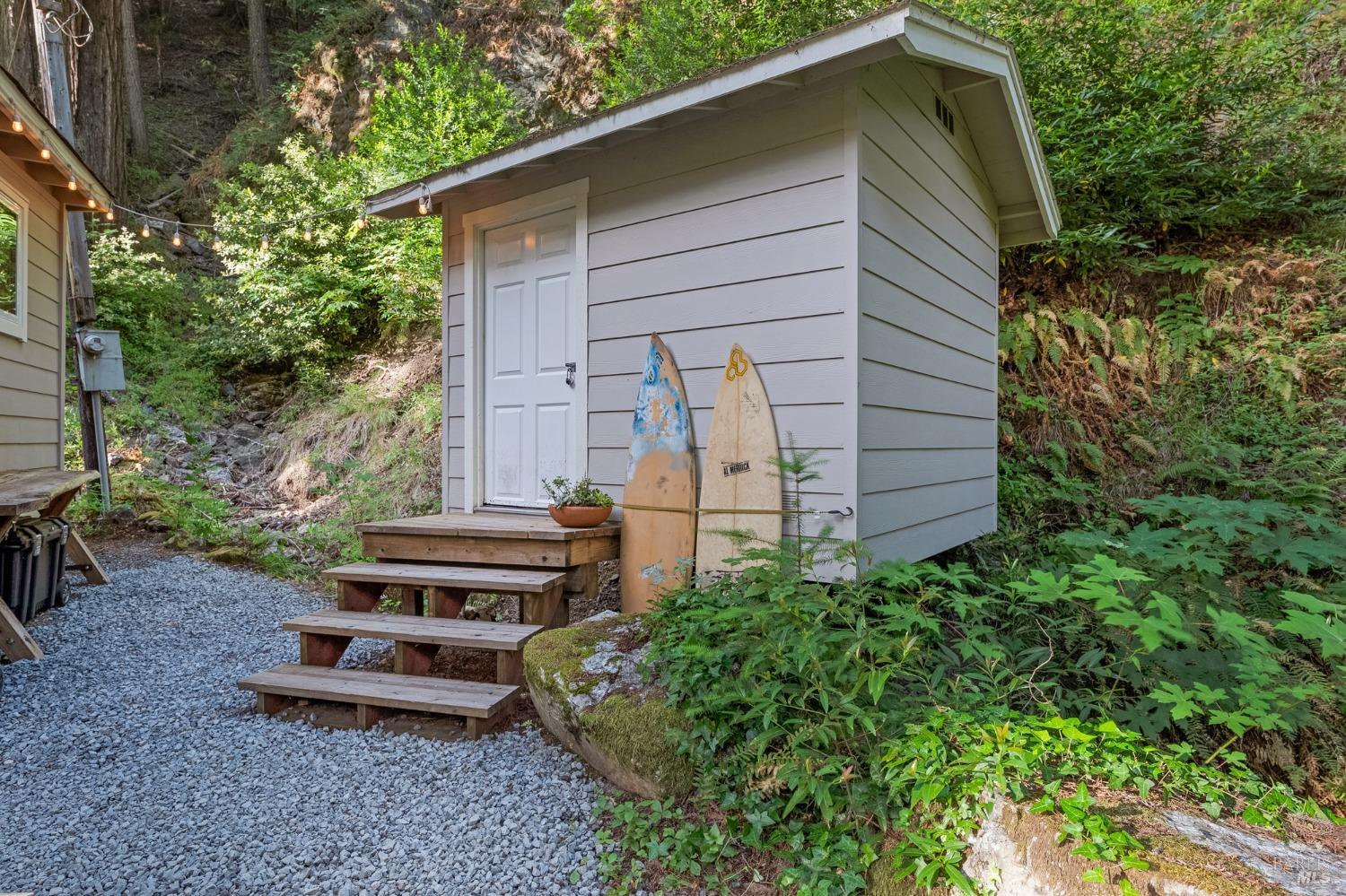 Detail Gallery Image 26 of 48 For 1050 Austin Creek Rd, Cazadero,  CA 95421 - 2 Beds | 1 Baths