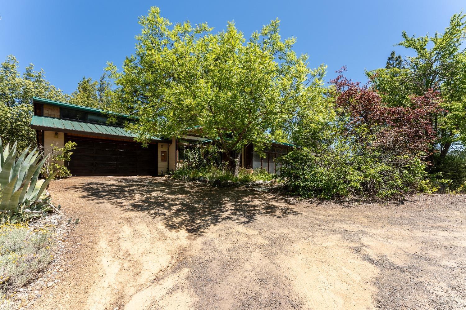 Detail Gallery Image 30 of 83 For 19155 Scenic Dr, Redwood Valley,  CA 95470 - 2 Beds | 2 Baths