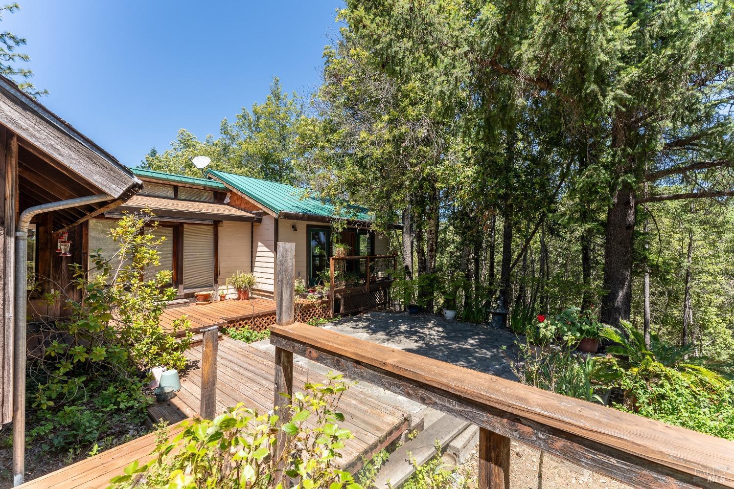 Detail Gallery Image 26 of 83 For 19155 Scenic Dr, Redwood Valley,  CA 95470 - 2 Beds | 2 Baths