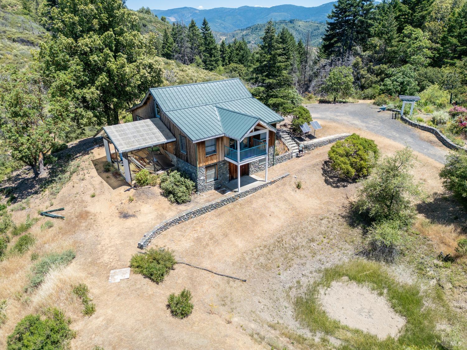 Detail Gallery Image 37 of 83 For 19155 Scenic Dr, Redwood Valley,  CA 95470 - 2 Beds | 2 Baths