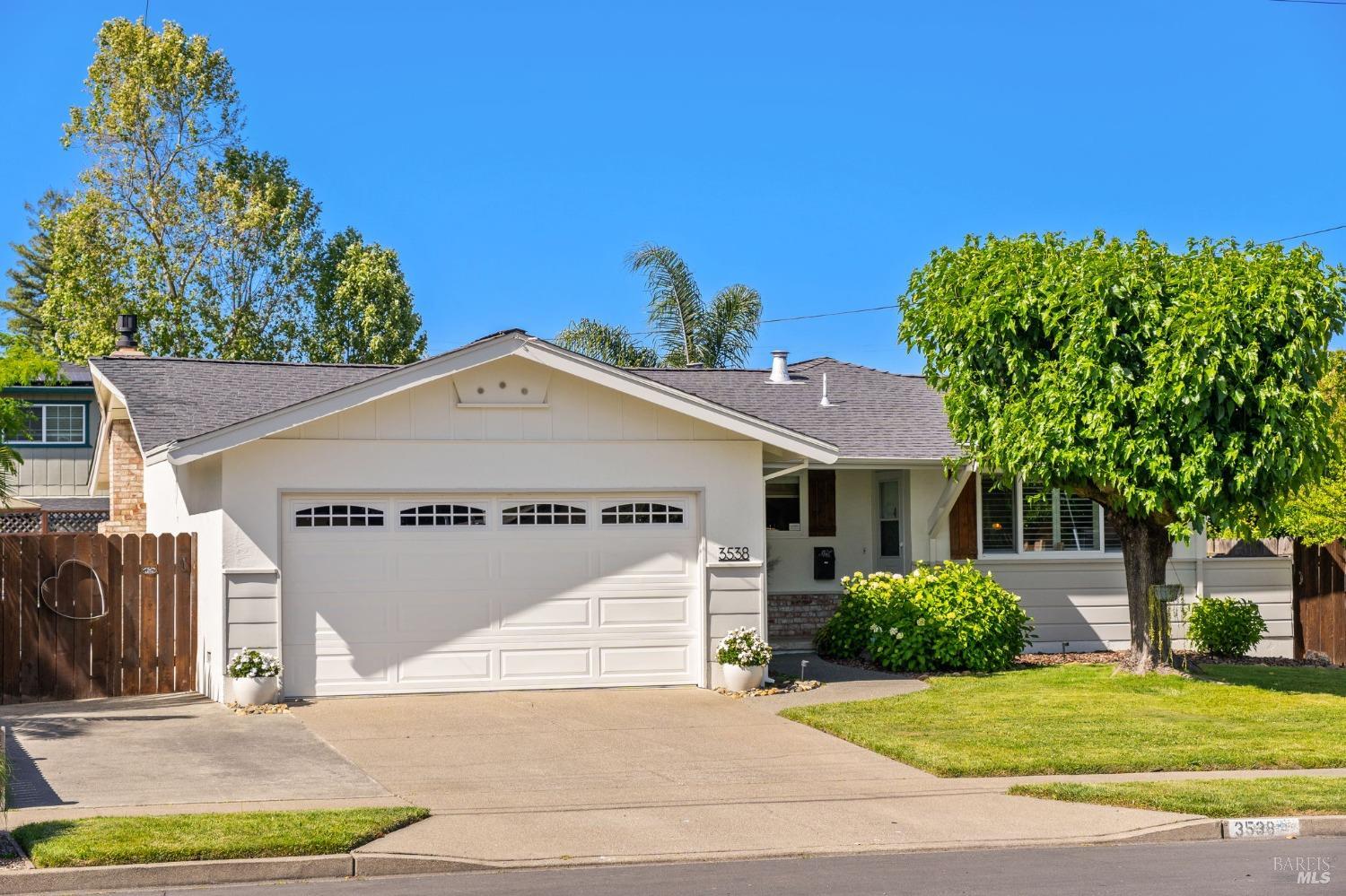 Detail Gallery Image 1 of 1 For 3538 Baxter Ave, Napa,  CA 94558 - 3 Beds | 2 Baths