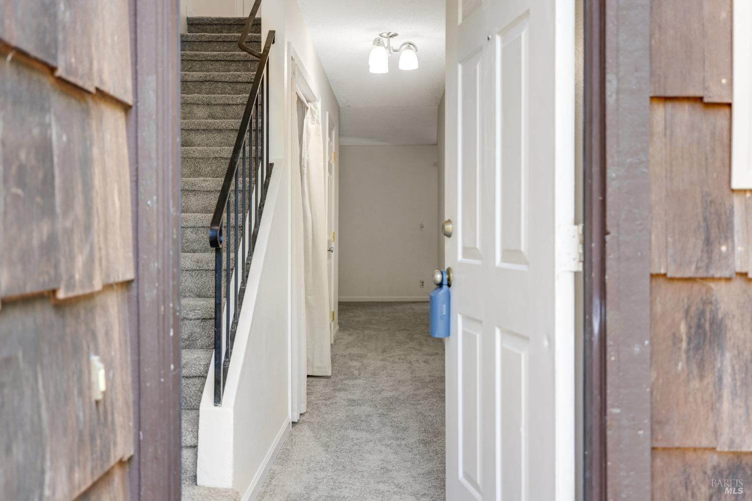 Detail Gallery Image 9 of 43 For 1566 Parkway Dr, Rohnert Park,  CA 94928 - 2 Beds | 1/1 Baths