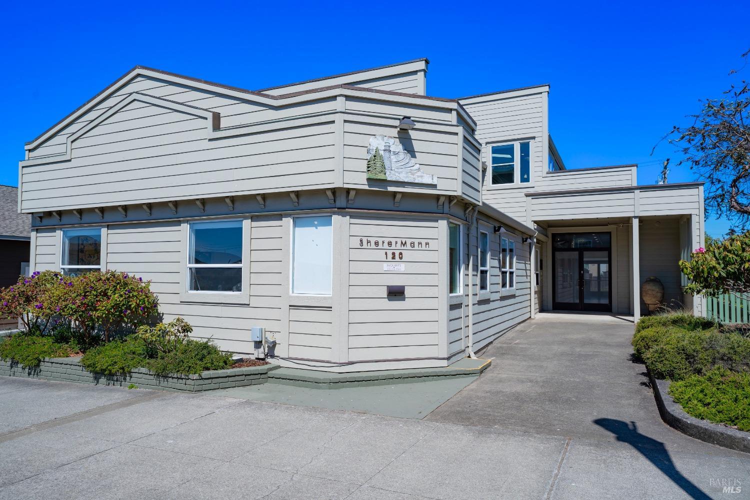 Detail Gallery Image 2 of 48 For 120 N Franklin St, Fort Bragg,  CA 95437 - 2 Beds | 2/2 Baths