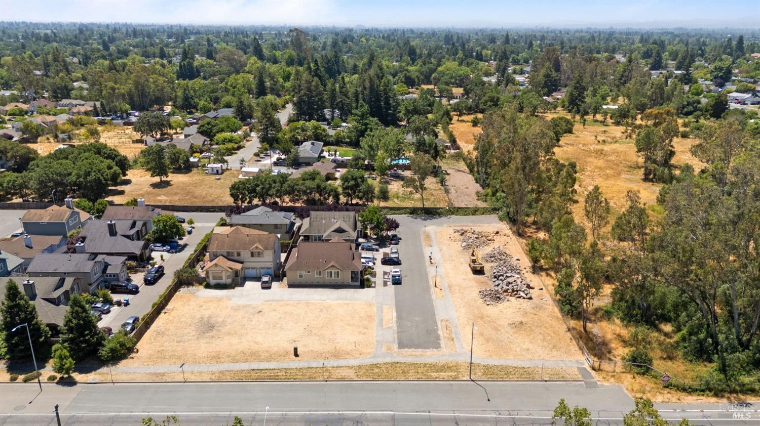 Detail Gallery Image 7 of 7 For 1945 Genero Ln, Santa Rosa,  CA 95403 - – Beds | – Baths