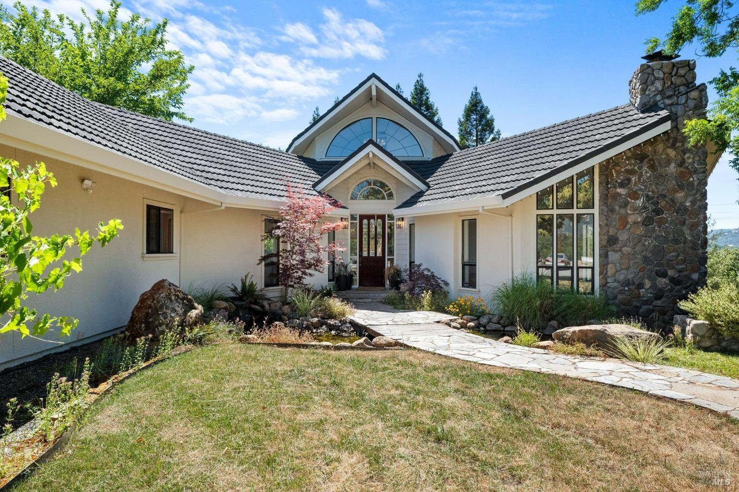 Detail Gallery Image 1 of 1 For 4781 East Side Calpella Rd, Ukiah,  CA 95482 - 5 Beds | 4/1 Baths