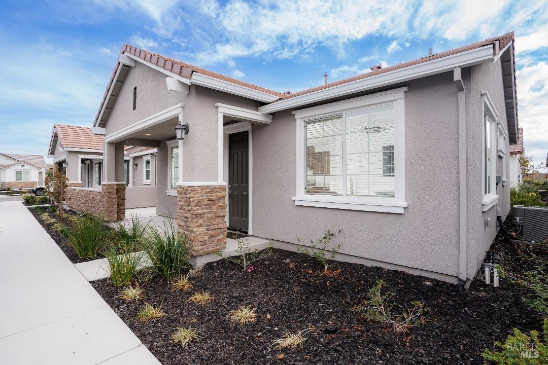 Detail Gallery Image 2 of 19 For 2335 Melrose Lndg, Rio Vista,  CA 94571 - 2 Beds | 2 Baths