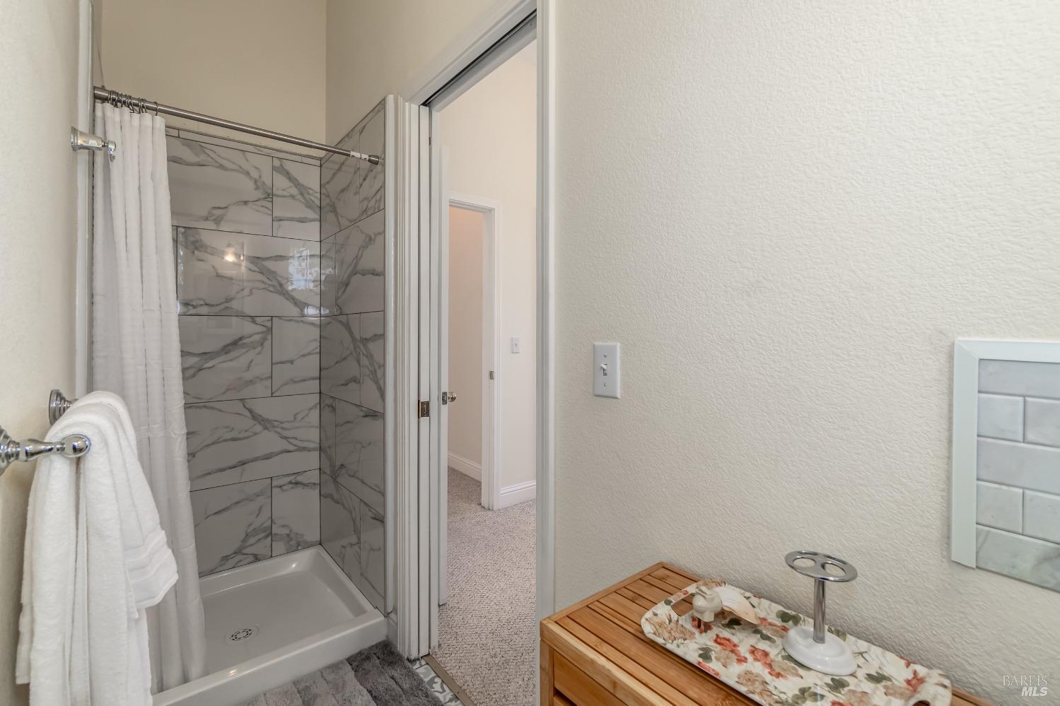 Detail Gallery Image 14 of 50 For 275 Armstrong St, Lakeport,  CA 95453 - 3 Beds | 2/1 Baths