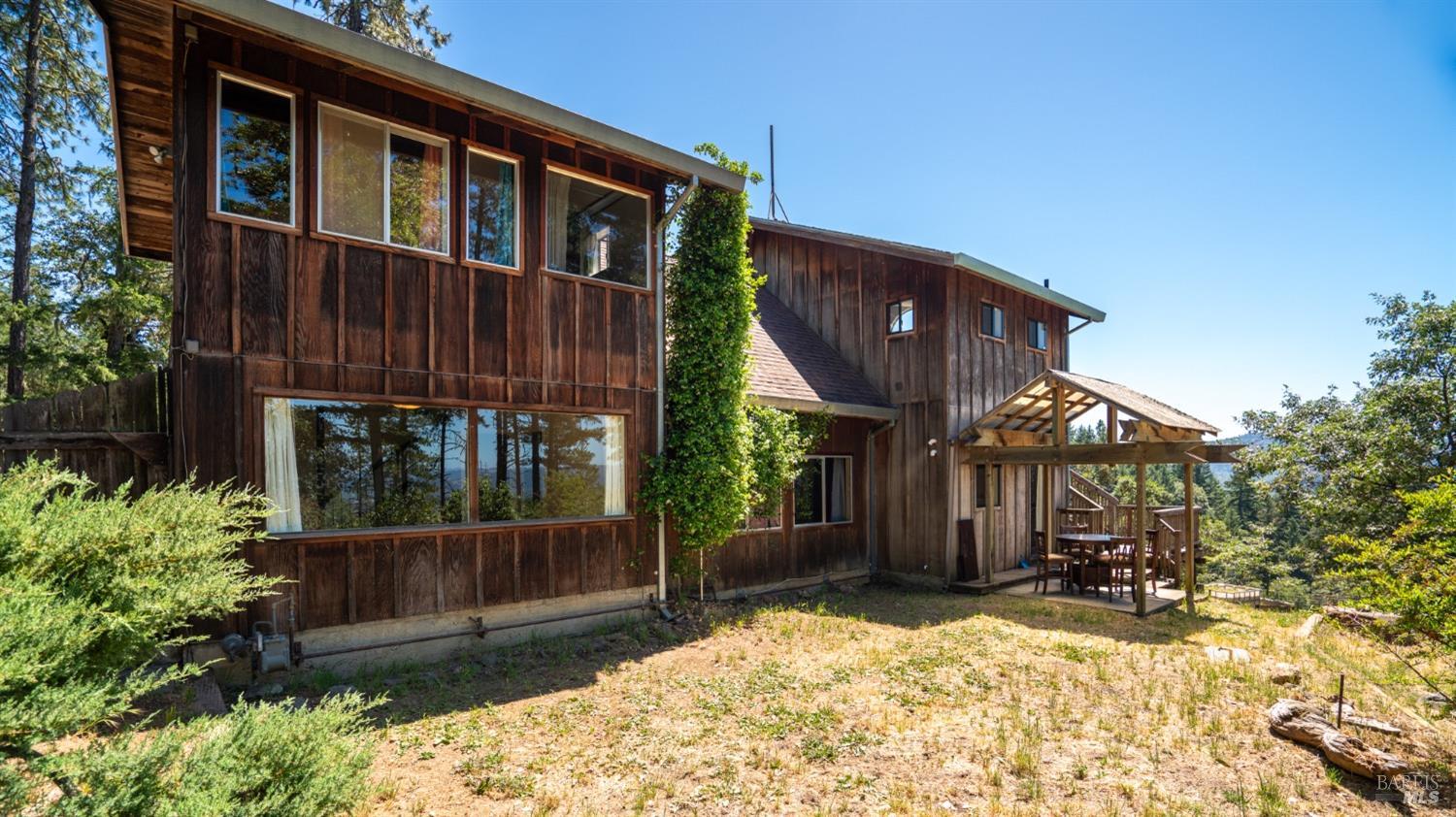 Detail Gallery Image 3 of 64 For 17000 Old Boy Scout Rd, Willits,  CA 95490 - 3 Beds | 2/1 Baths