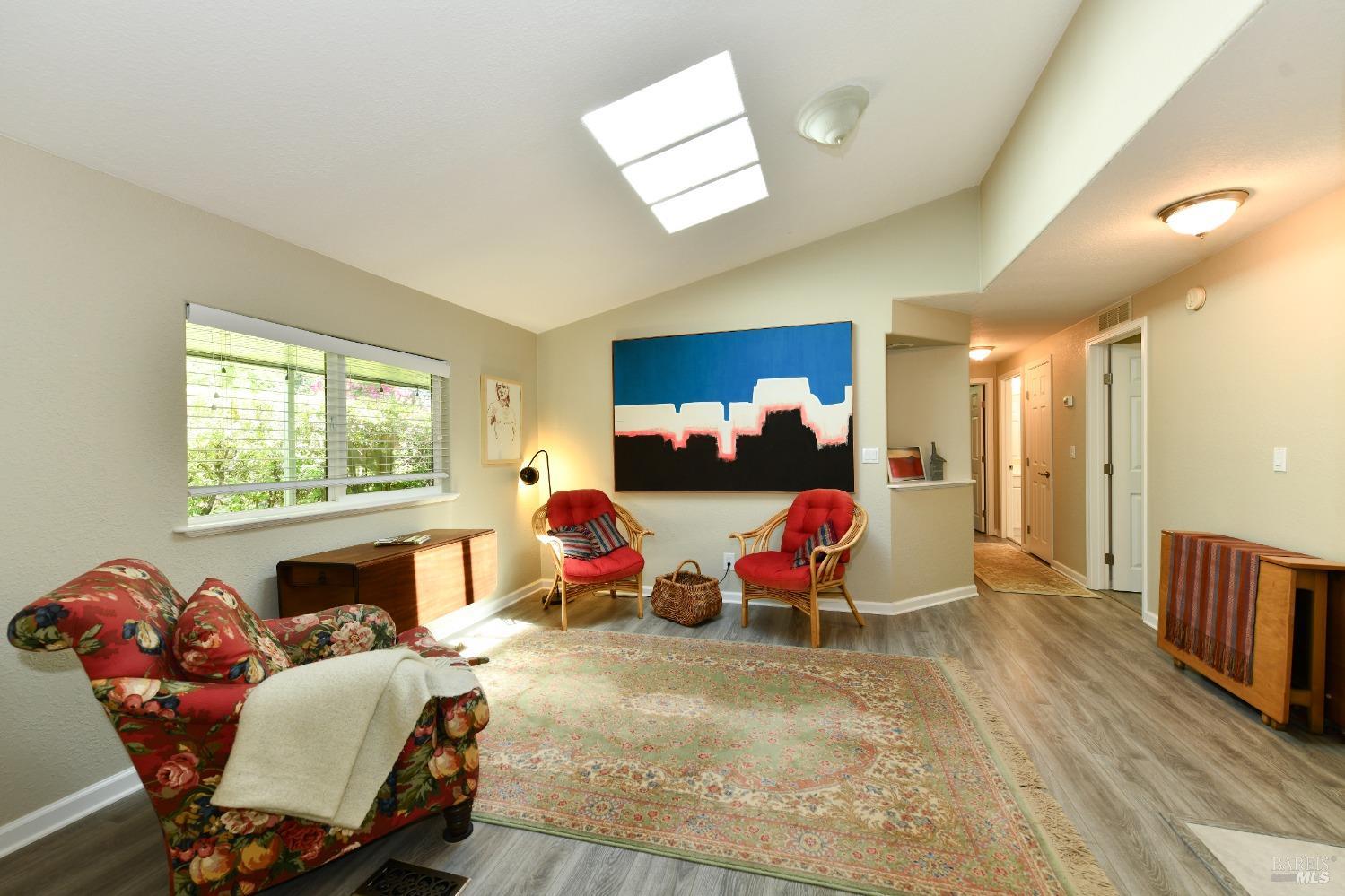 Detail Gallery Image 1 of 38 For 4 La Canada Ct, Saint Helena,  CA 94574 - 2 Beds | 2 Baths