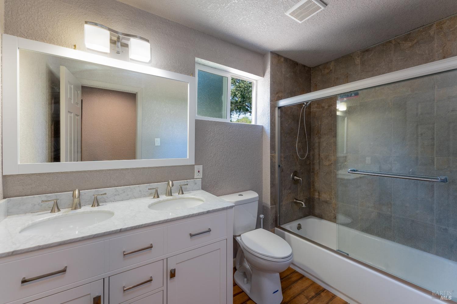 Detail Gallery Image 16 of 54 For 611 Holden St, Ukiah,  CA 95482 - 4 Beds | 2/1 Baths