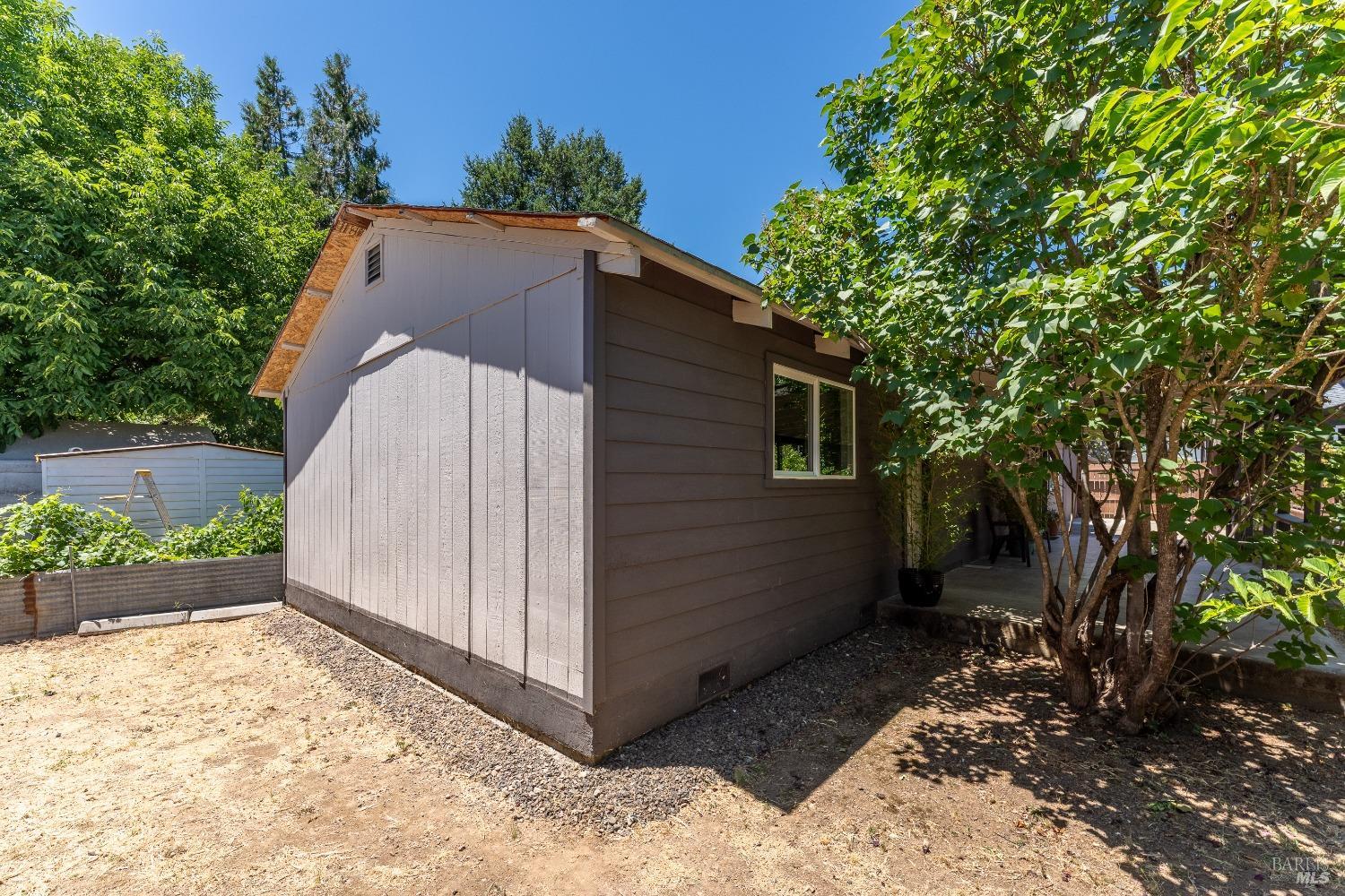 Detail Gallery Image 40 of 54 For 611 Holden St, Ukiah,  CA 95482 - 4 Beds | 2/1 Baths