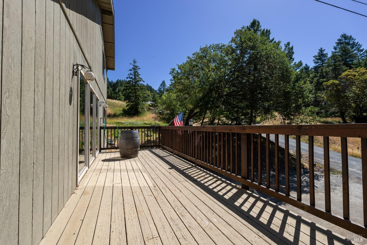 Detail Gallery Image 7 of 28 For 1466 Hulett Pl, Willits,  CA 95490 - 4 Beds | 2/1 Baths