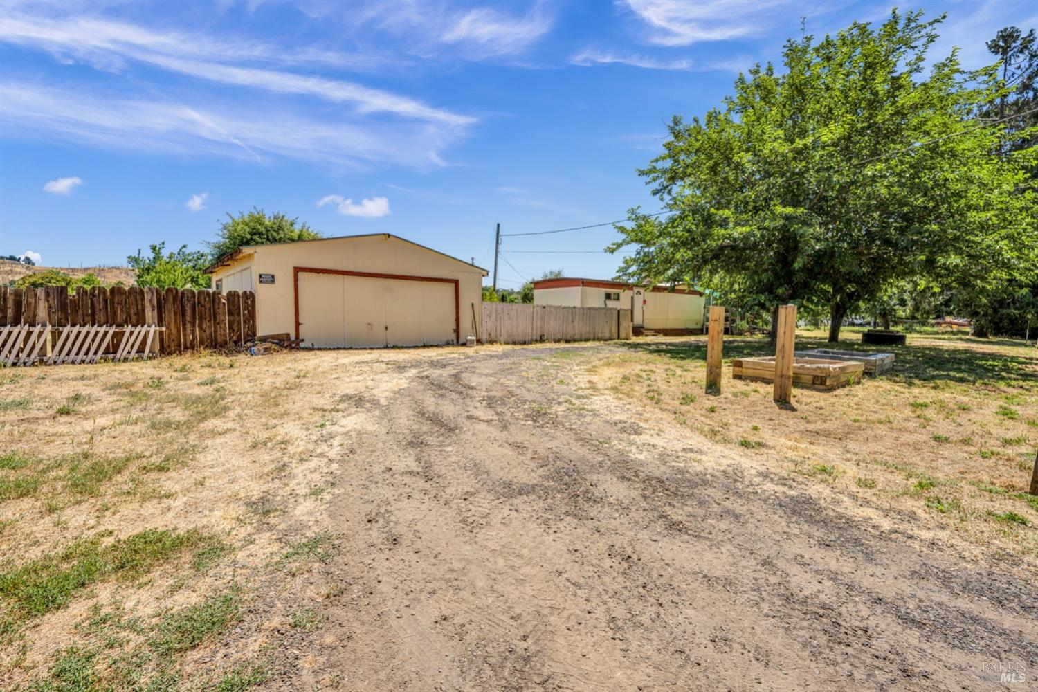 Detail Gallery Image 17 of 18 For 9268 Quarterhorse Ln, Lower Lake,  CA 95457 - 2 Beds | 2 Baths