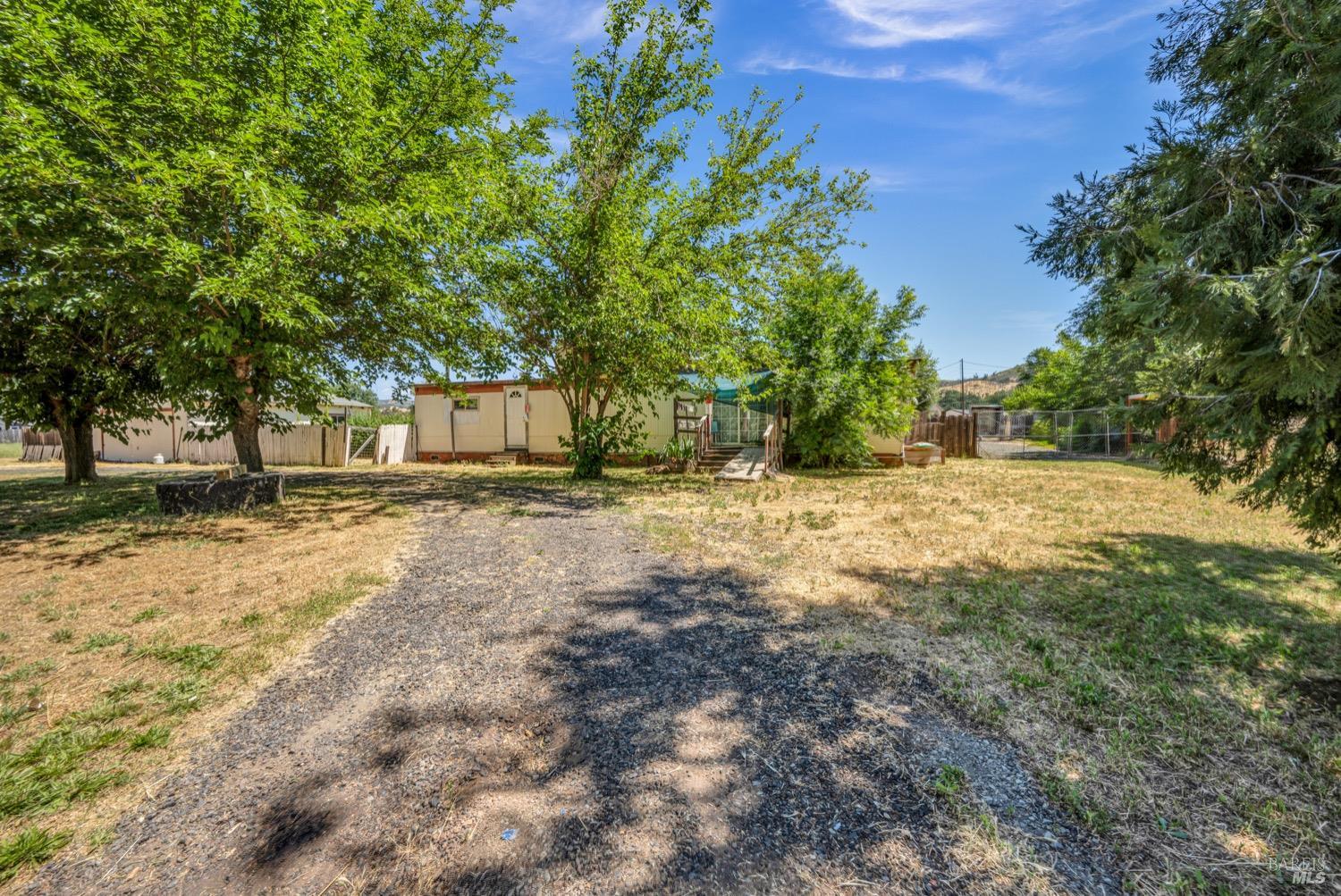 Detail Gallery Image 16 of 18 For 9268 Quarterhorse Ln, Lower Lake,  CA 95457 - 2 Beds | 2 Baths