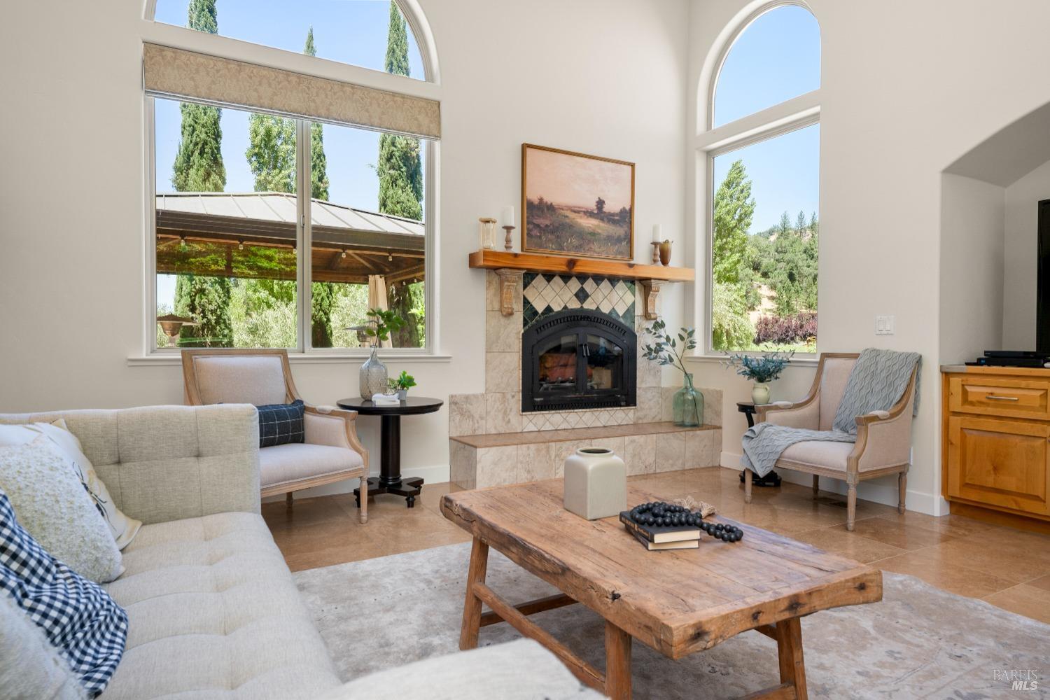 Detail Gallery Image 5 of 68 For 3860 Silverado Trl, Calistoga,  CA 94515 - 5 Beds | 4 Baths