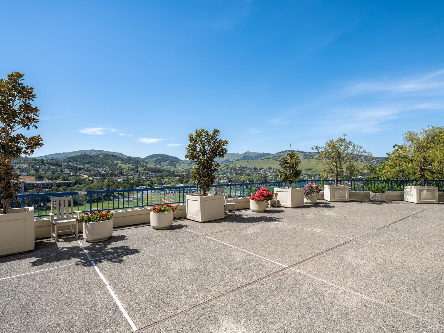 Detail Gallery Image 33 of 37 For 100 Thorndale Dr #403,  San Rafael,  CA 94903 - 1 Beds | 1 Baths