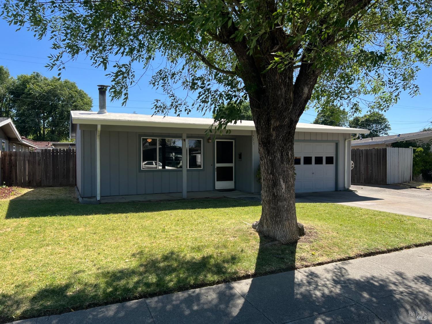 Detail Gallery Image 1 of 1 For 751 Virginia Dr, Rio Vista,  CA 94571 - 3 Beds | 2 Baths