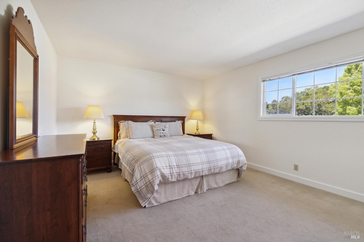 Detail Gallery Image 17 of 33 For 175 Apollo Ct, Novato,  CA 94947 - 4 Beds | 2/1 Baths