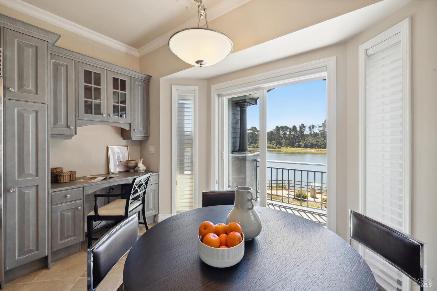 Detail Gallery Image 27 of 71 For 84 De Silva Island Dr, Mill Valley,  CA 94941 - 3 Beds | 2/1 Baths