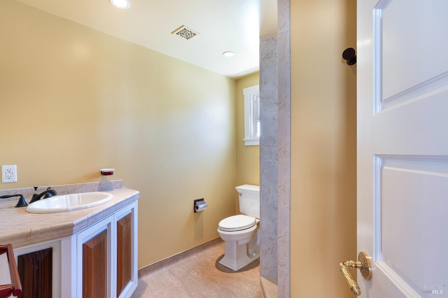 Detail Gallery Image 37 of 53 For 45094 Main St, Mendocino,  CA 95460 - 3 Beds | 2/1 Baths