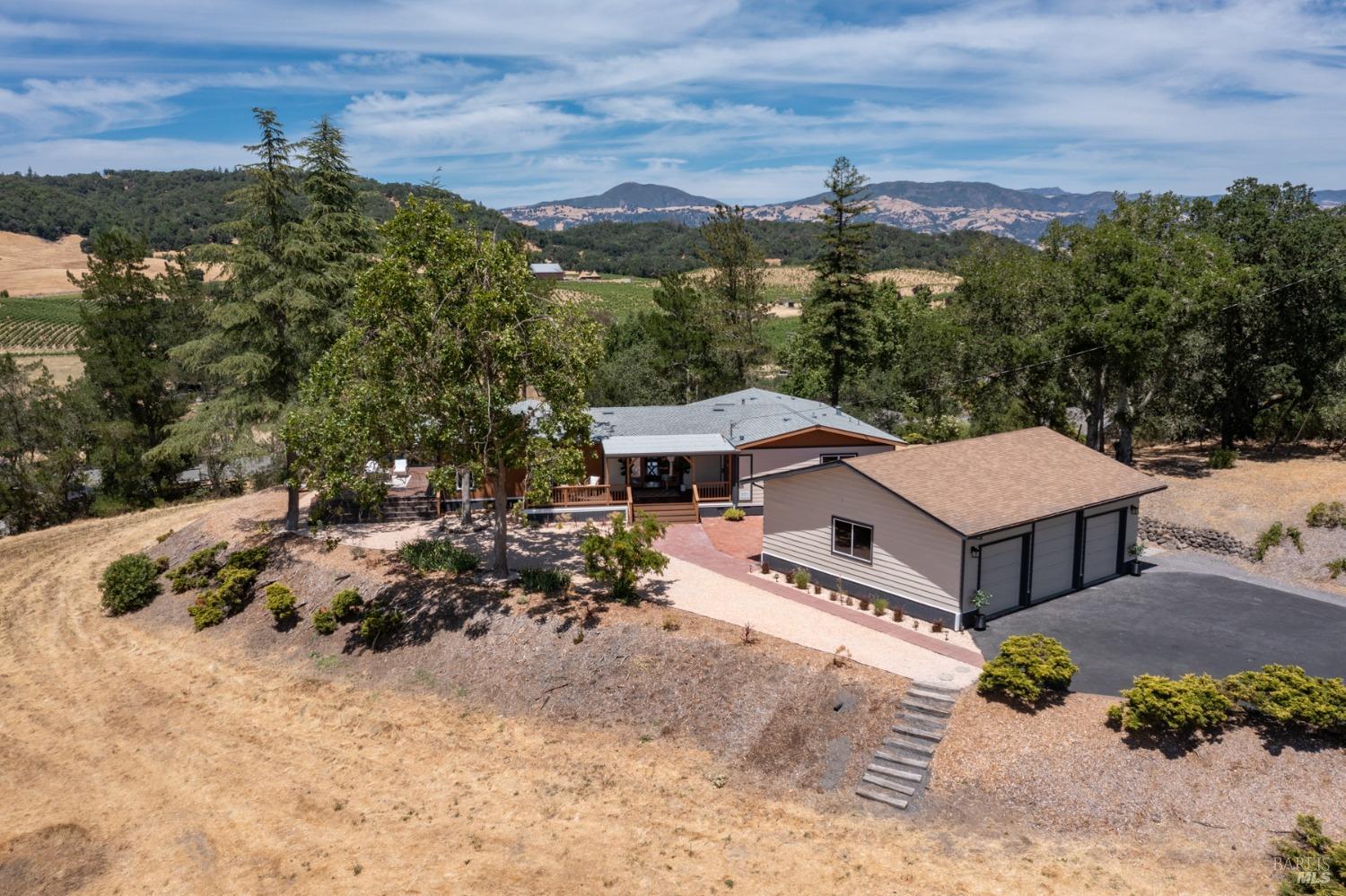 Detail Gallery Image 63 of 74 For 1676 Chiquita Rd, Healdsburg,  CA 95448 - 3 Beds | 2/1 Baths