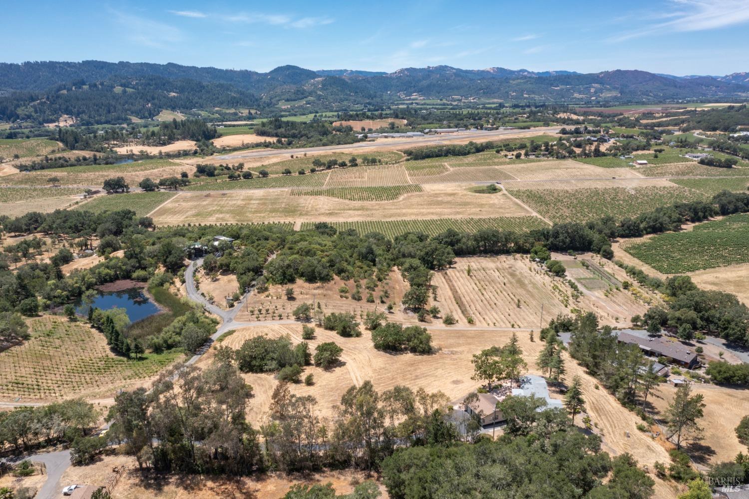 Detail Gallery Image 61 of 74 For 1676 Chiquita Rd, Healdsburg,  CA 95448 - 3 Beds | 2/1 Baths