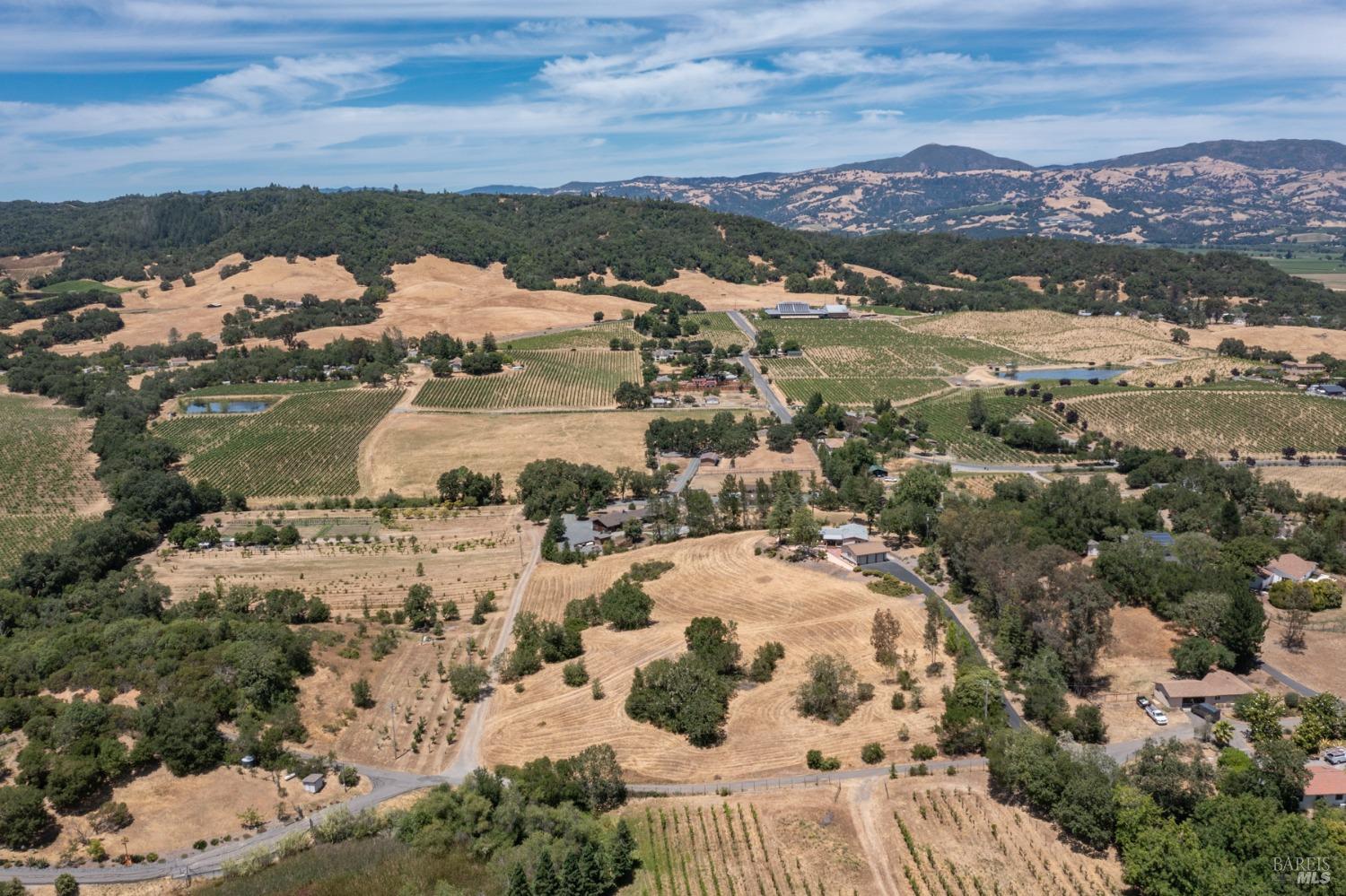 Detail Gallery Image 68 of 74 For 1676 Chiquita Rd, Healdsburg,  CA 95448 - 3 Beds | 2/1 Baths