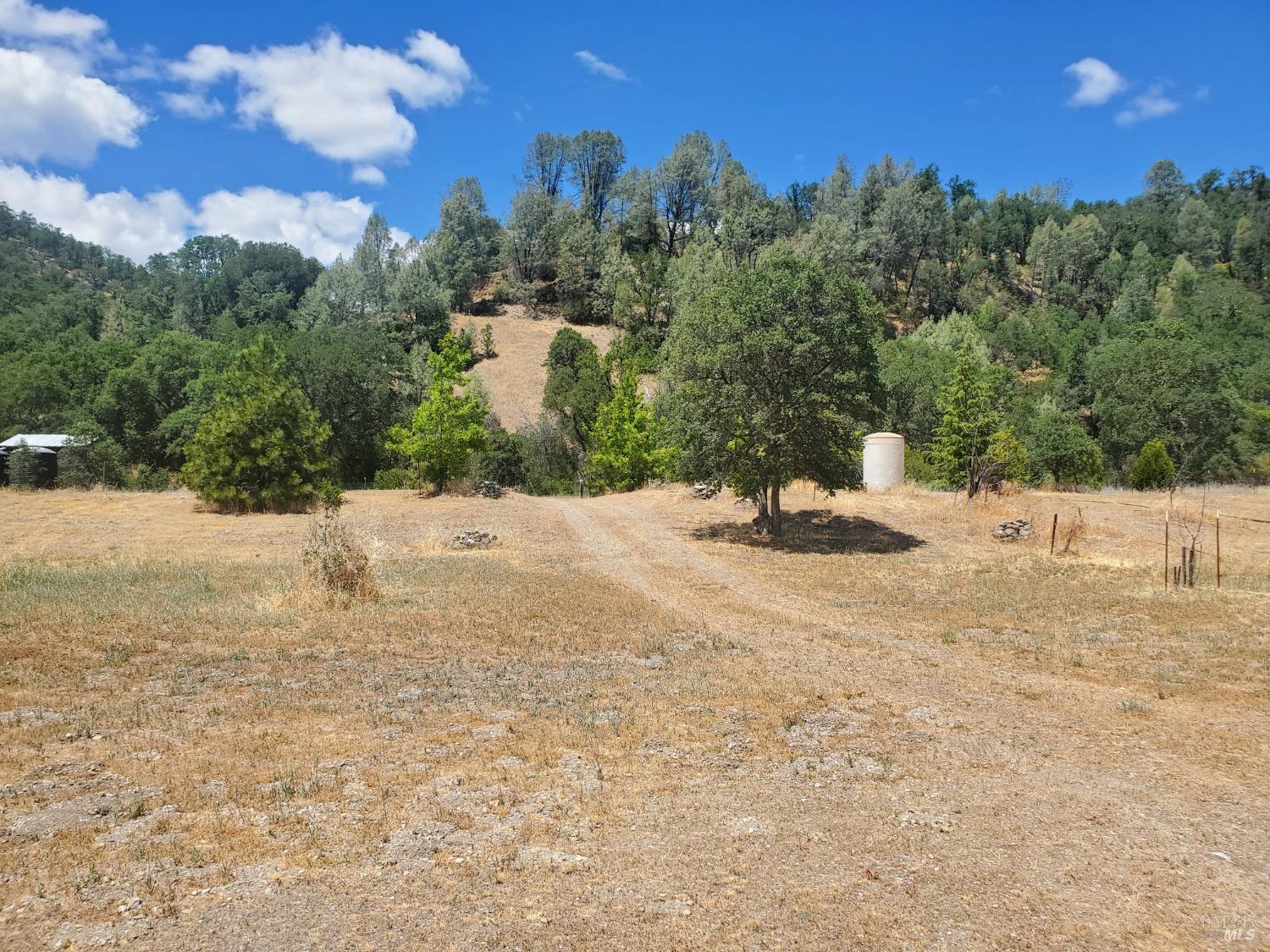 Detail Gallery Image 12 of 19 For 31911 Mendocino Pass Rd, Covelo,  CA 95428 - 1 Beds | 1 Baths