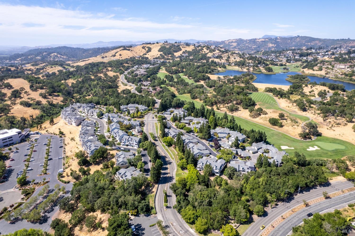 Detail Gallery Image 35 of 45 For 2015 Stonefield Ln, Santa Rosa,  CA 95403 - 3 Beds | 2/1 Baths