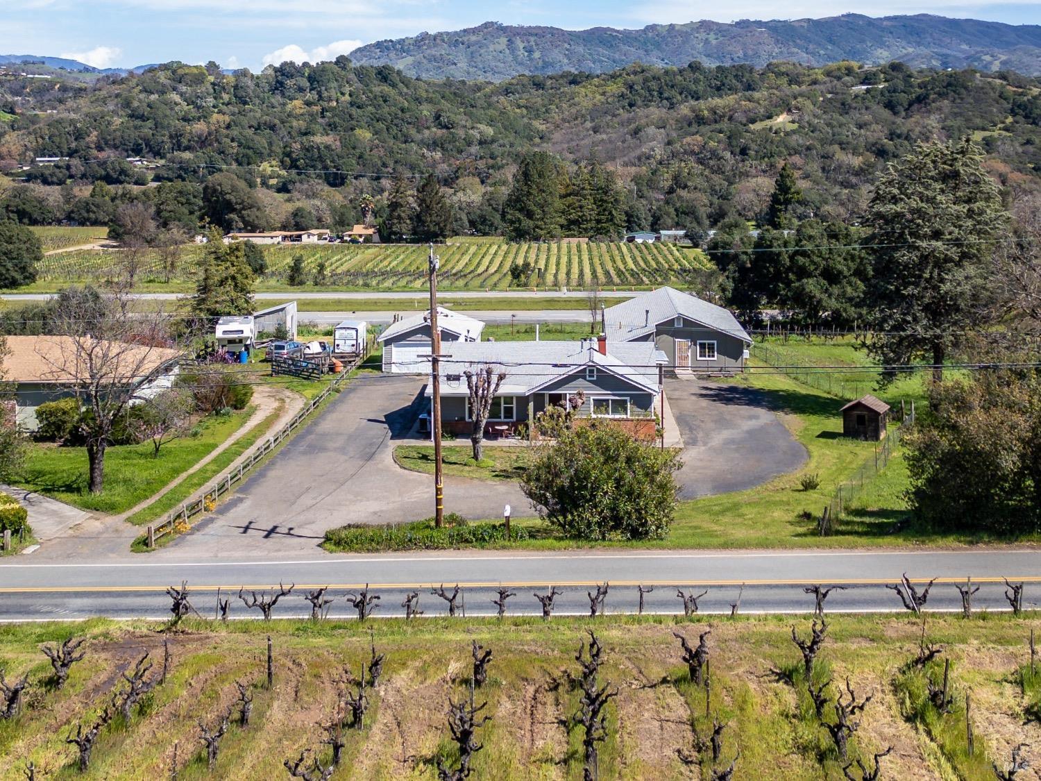 Detail Gallery Image 1 of 1 For 5741 Central Ave, Ukiah,  CA 95482 - 2 Beds | 3 Baths