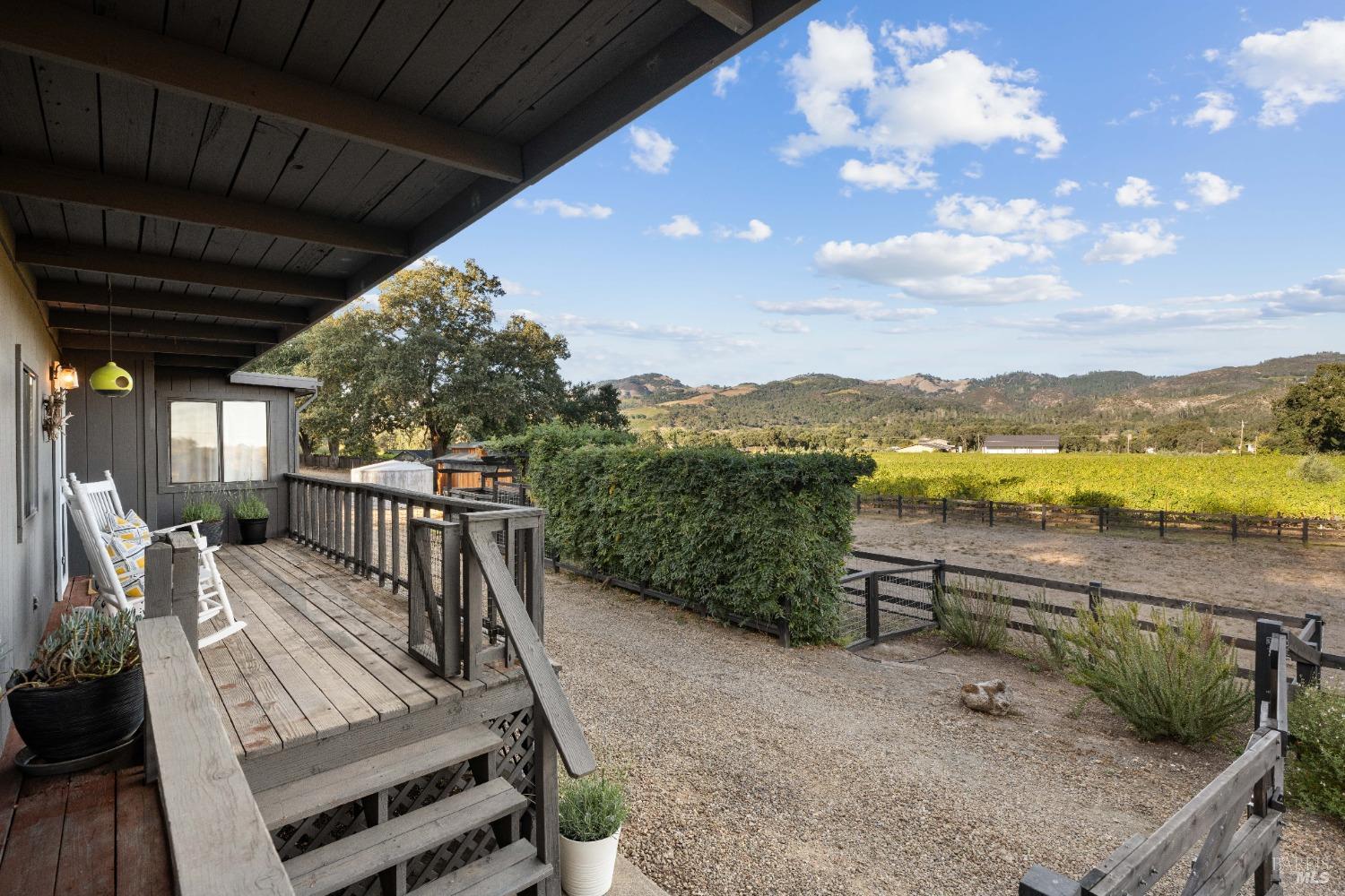 Detail Gallery Image 31 of 46 For 11990 Henno Ranch Rd, Glen Ellen,  CA 95442 - 4 Beds | 3/1 Baths