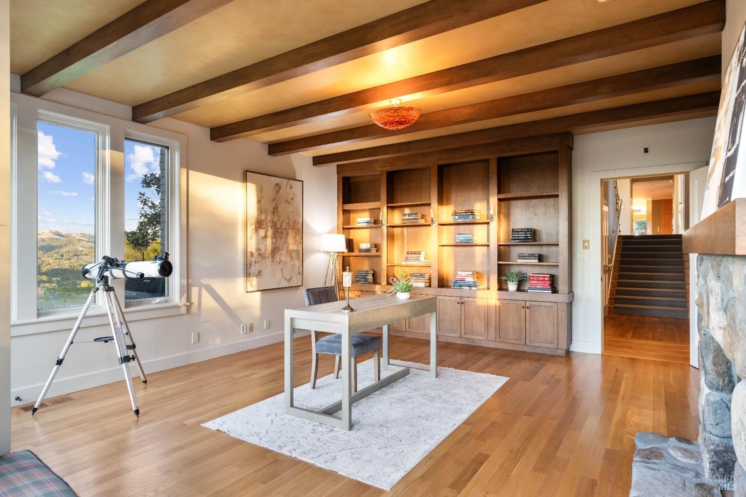 Detail Gallery Image 29 of 97 For 12111 Chalk Hill Rd, Healdsburg,  CA 95448 - 4 Beds | 4/2 Baths