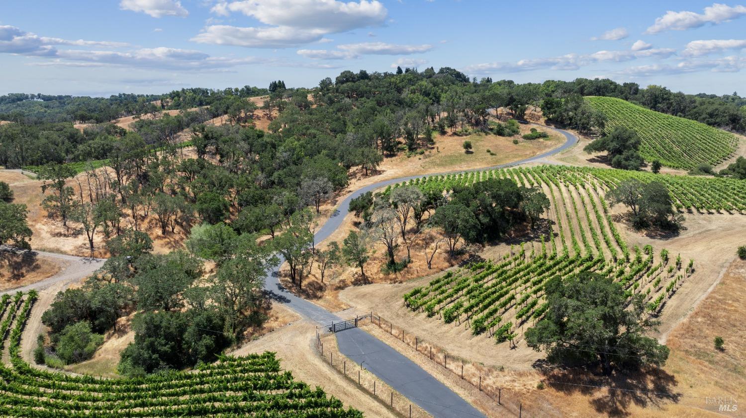 Detail Gallery Image 77 of 97 For 12111 Chalk Hill Rd, Healdsburg,  CA 95448 - 4 Beds | 4/2 Baths