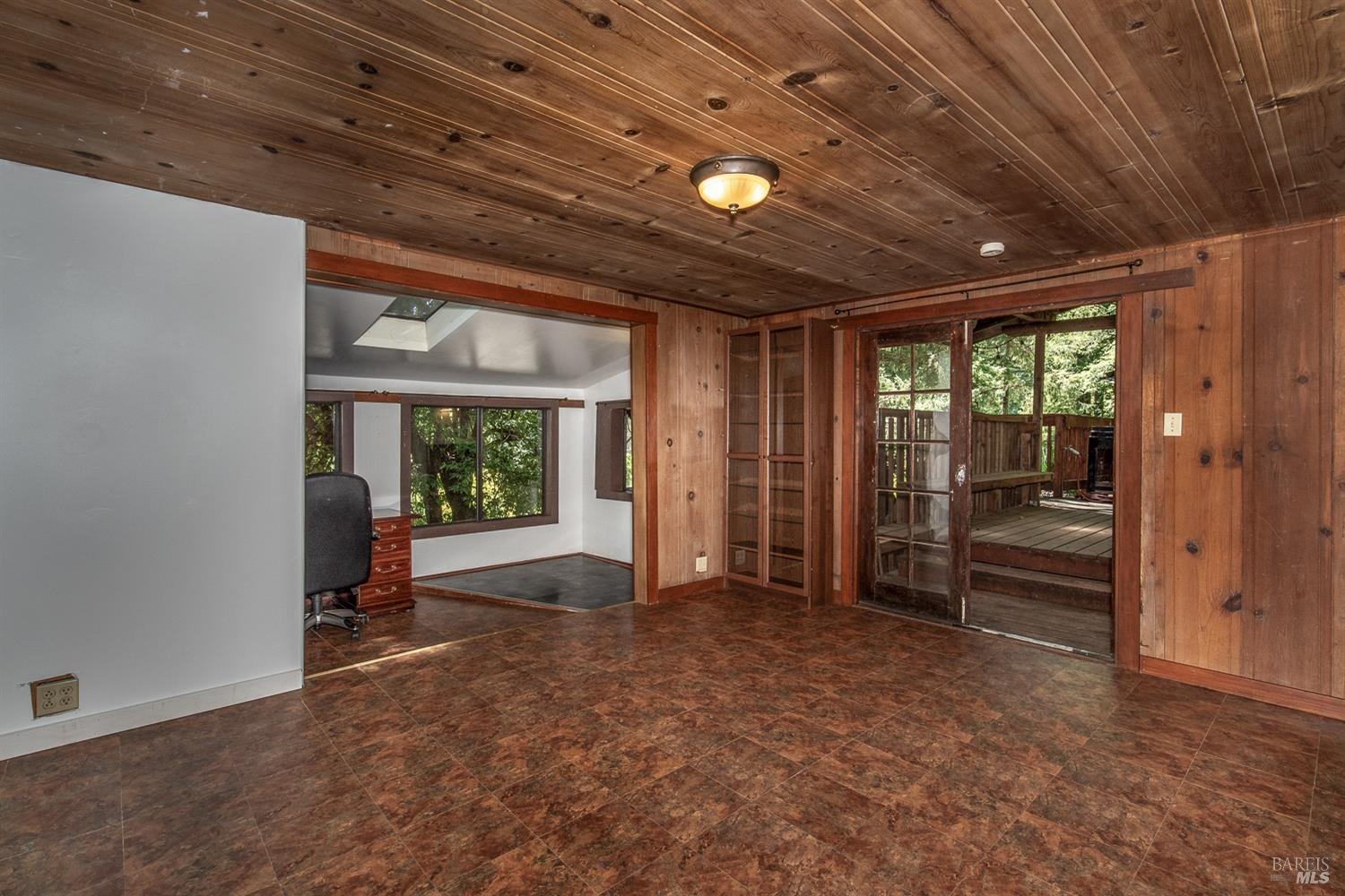 Detail Gallery Image 11 of 29 For 14091 Old Cazadero Rd, Guerneville,  CA 95446 - – Beds | – Baths