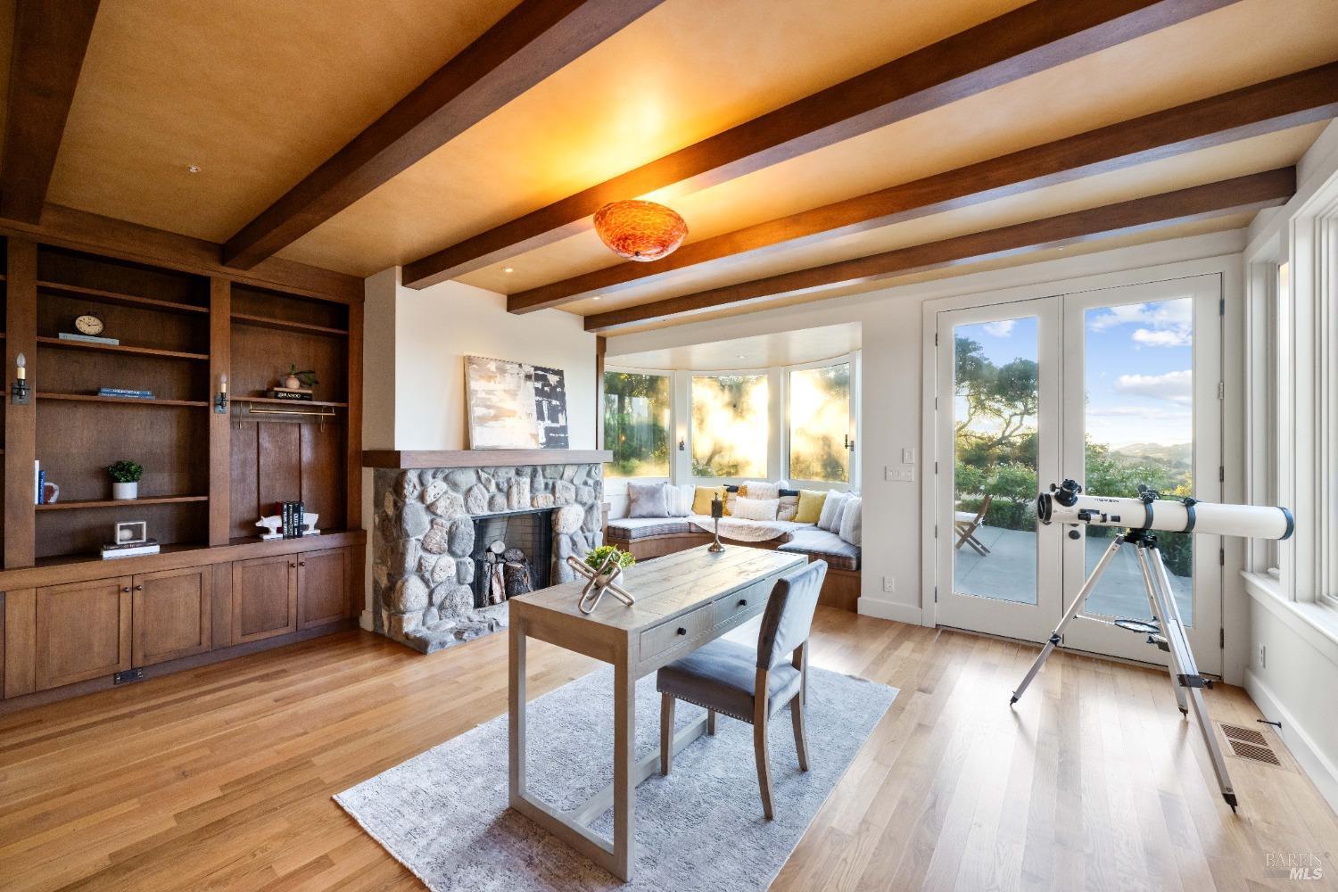 Detail Gallery Image 28 of 97 For 12111 Chalk Hill Rd, Healdsburg,  CA 95448 - 4 Beds | 4/2 Baths