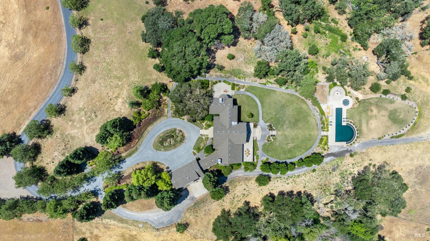 Detail Gallery Image 72 of 97 For 12111 Chalk Hill Rd, Healdsburg,  CA 95448 - 4 Beds | 4/2 Baths